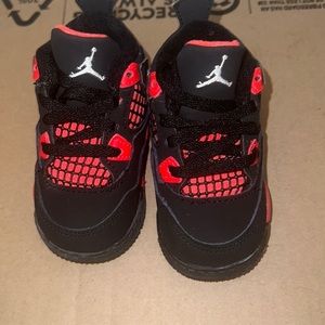 Jordan 4 Retro Red Thunder